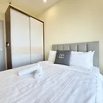 Elegant Urban Escape 3Bdr Suite By Moka