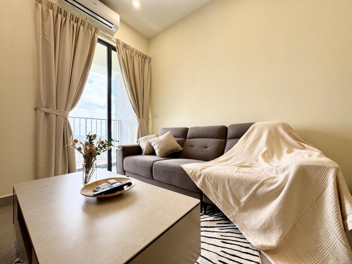 Elegant Urban Escape 3bdr By Moka *