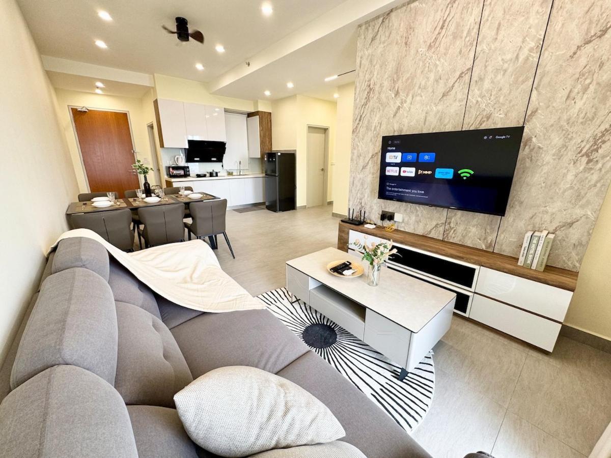Elegant Urban Escape 3bdr By Moka *